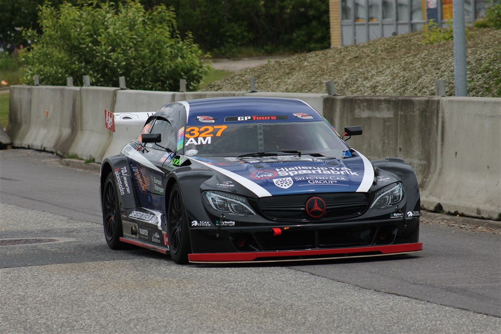 Pokal til Nymark Racing Academy i Viborg.
(Foto: Motorsporten.dk)